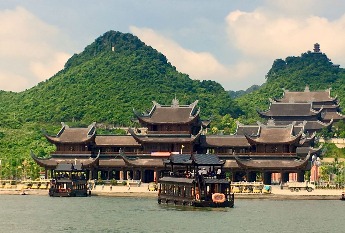 Công ty du lịch Hành Trình Năm Châu